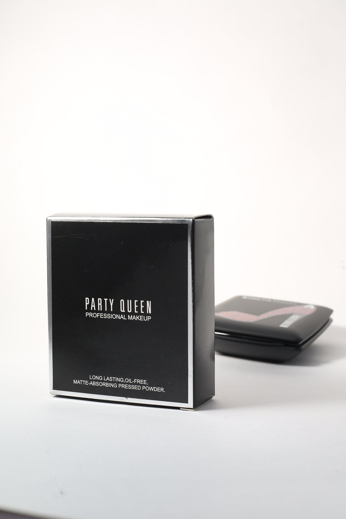 Party Queen Long Lasting Oil-Free, Matte Absorbing Pressed Powder