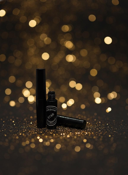 Party Queen Star Smudge-Proof Liquid Eyeliner